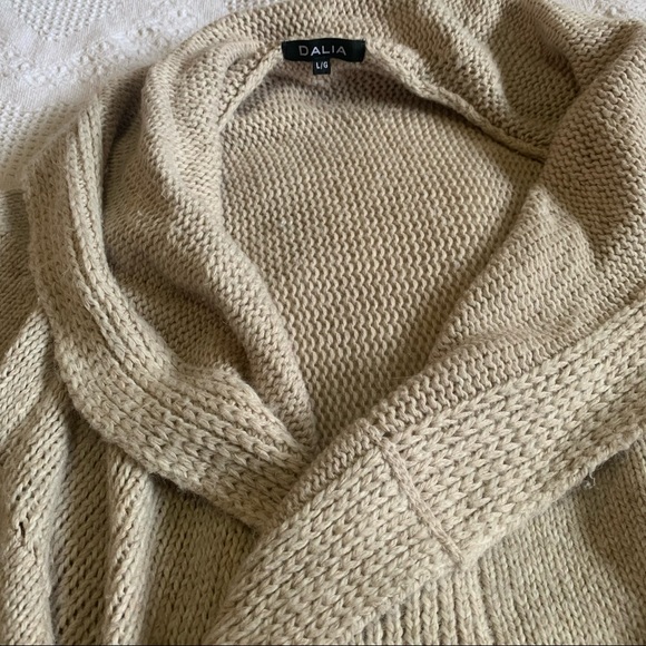 Dalia Beige Knit Cardigan Sweater Tie belt at waist size large - Picture 4 of 9